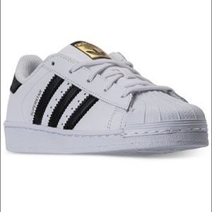 Adidas Superstar Sneakers